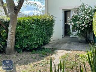 Appartement à louer 2 pièces 28 m²