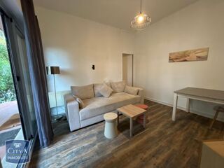  Appartement à louer 2 pièces 40 m²