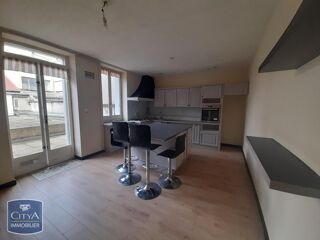 Appartement à louer 5 pièces 132 m²