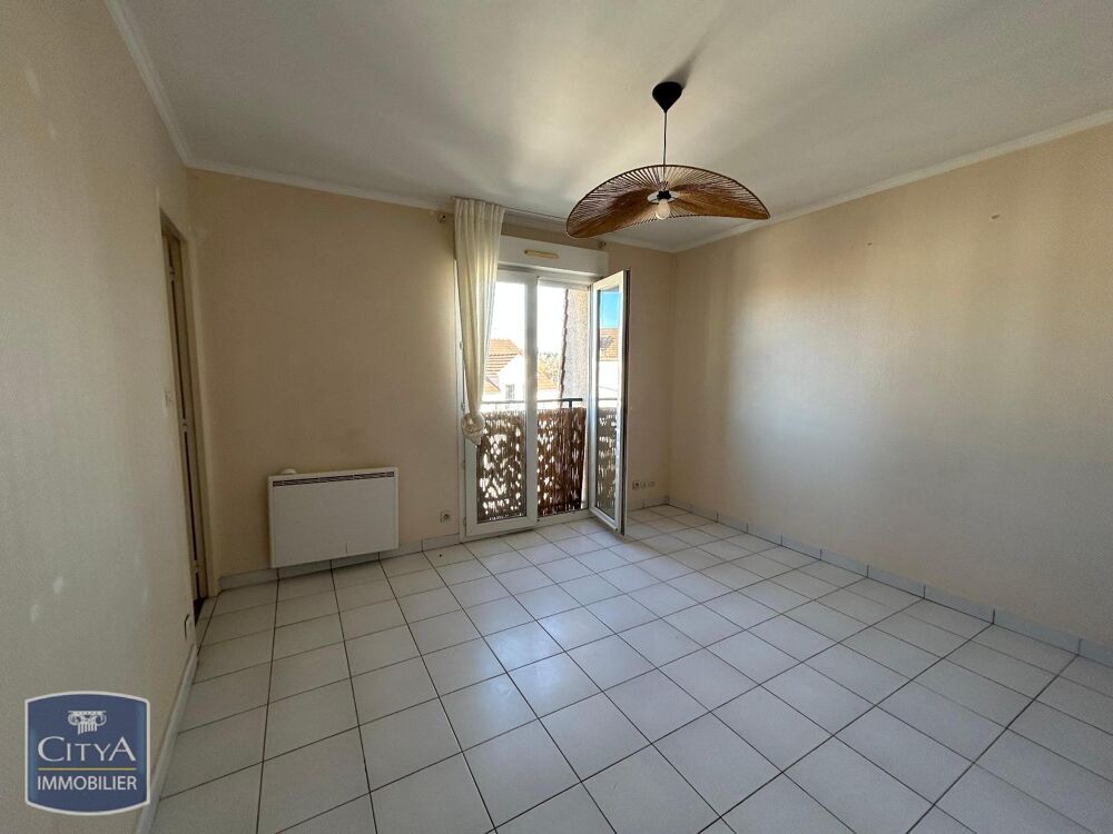 À LOUER : Appartement petit 2 pièces situé à Corbeil-Ess....