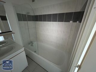  Appartement à louer 2 pièces 45 m²