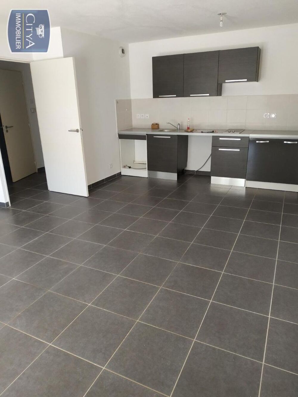 location Appartement - 2 pièce(s) - 45 m² Le Luc (83340)