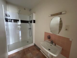  Appartement à louer 2 pièces 35 m²