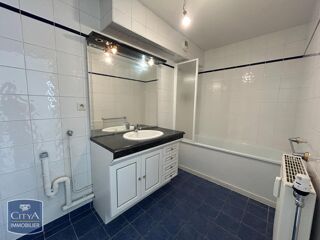  Appartement à louer 2 pièces 40 m²