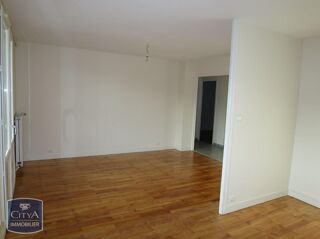  Appartement à louer 3 pièces 61 m²