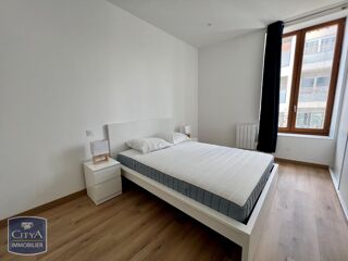  Appartement à louer 2 pièces 37 m²