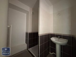  Appartement à louer 3 pièces 69 m²
