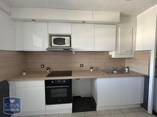  Appartement à louer 2 pièces 65 m²