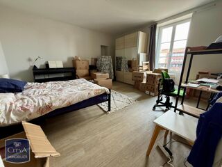  Appartement à louer 4 pièces 85 m²
