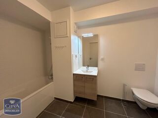  Appartement à louer 1 pièce 32 m²