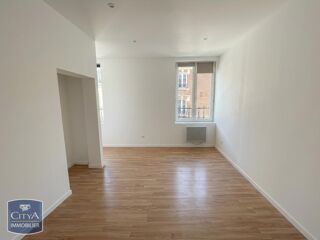  Appartement à louer 4 pièces 124 m²