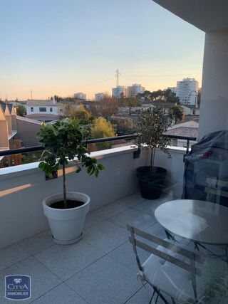  Appartement à louer 3 pièces 63 m²