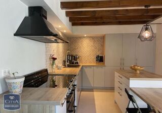  Maison à louer 8 pièces 289 m²