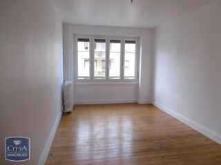  Appartement à louer 3 pièces 65 m²