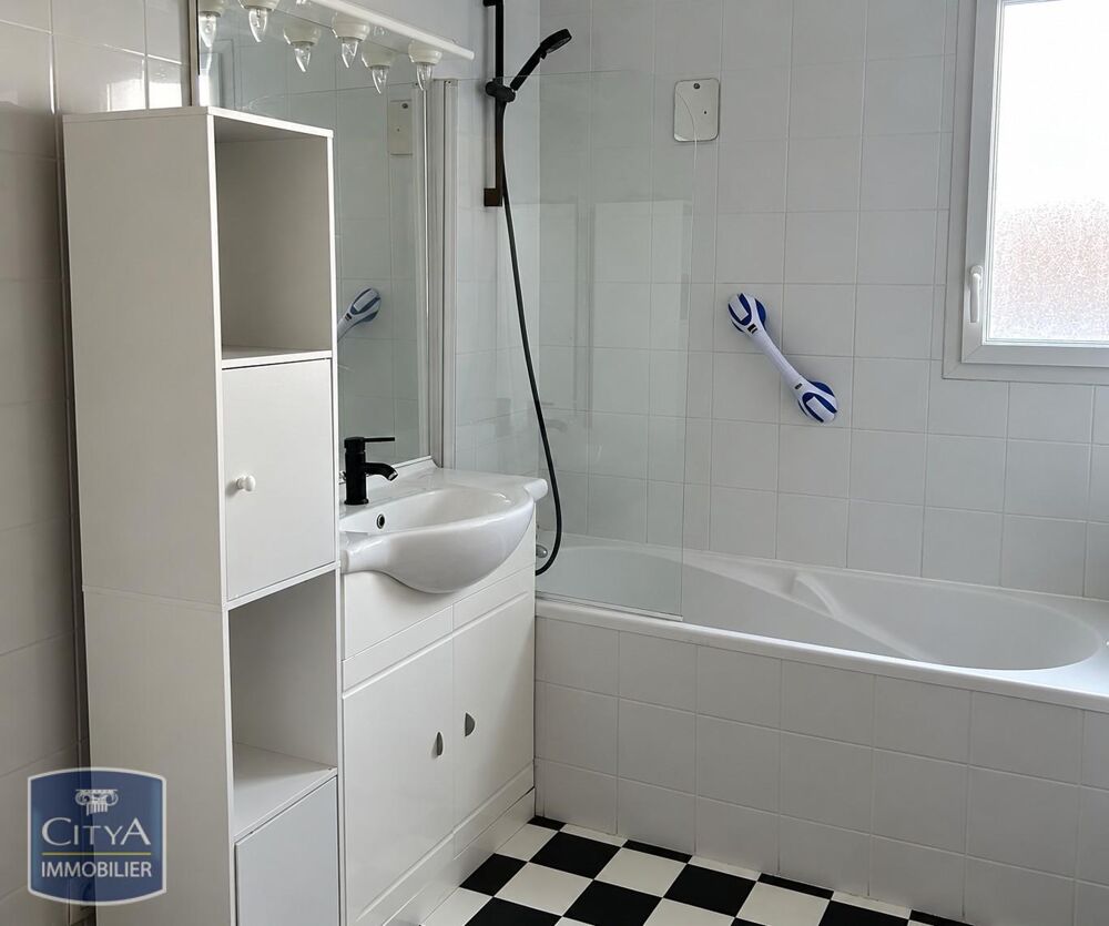 location Appartement - 1 pièce(s) - 37 m² Saint-Nazaire (44600)