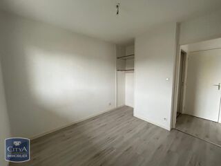  Appartement à louer 2 pièces 37 m²