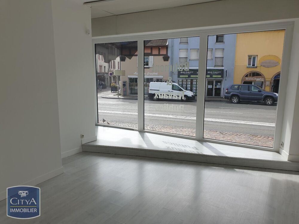   Location / Local Commercial 