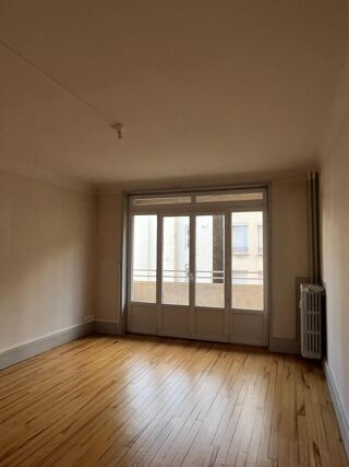  Appartement à louer 2 pièces 61 m²