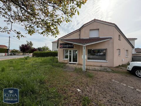 &Agrave; LOUER : Local commercial situ&eacute; &agrave; l'entr&eacute;e de la zon... 1254 63200 Mozac