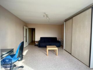  Appartement à louer 1 pièce 32 m²