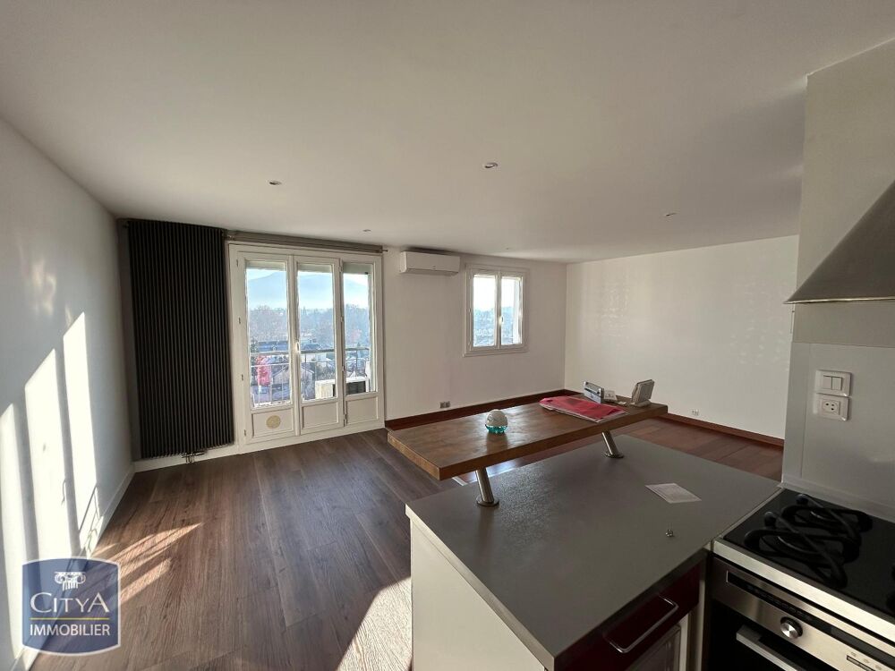 À LOUER : Découvrez cet appartement T3 idéalement situé ....