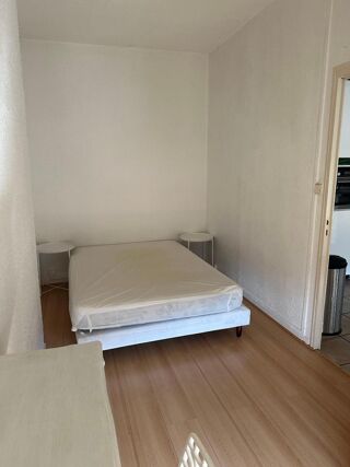  Appartement à louer 2 pièces 44 m²
