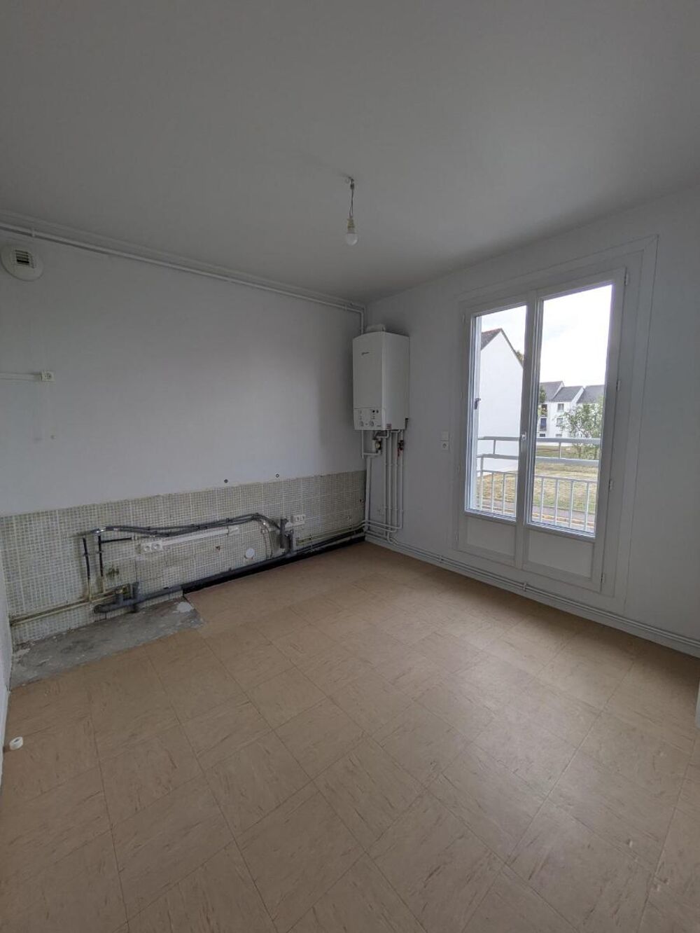 location Appartement - 4 pièce(s) - 76 m² Neuillé-Pont-Pierre (37360)
