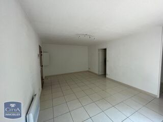  Appartement � louer 2 pi�ces 49 m� Nimes