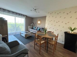  Appartement à louer 2 pièces 44 m²