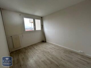  Appartement à louer 3 pièces 66 m²