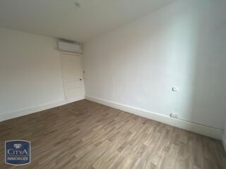 Appartement à louer 3 pièces 60 m²