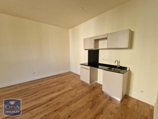  Appartement à louer 3 pièces 64 m²