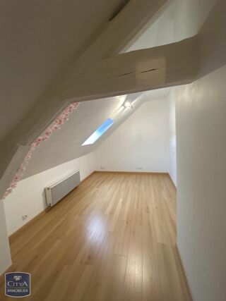  Appartement à louer 5 pièces 78 m²