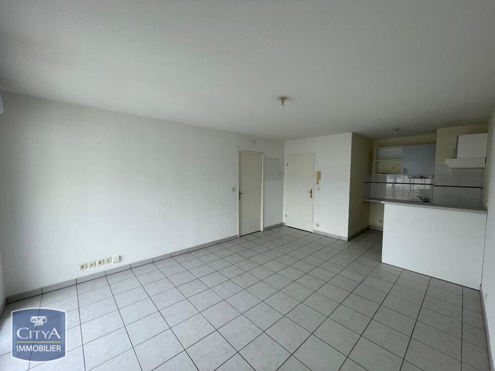 location Appartement - 2 pièce(s) - 43 m² Poitiers (86000)