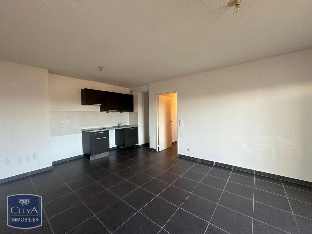 location Appartement - 3 pièce(s) - 60 m² Le Luc (83340)