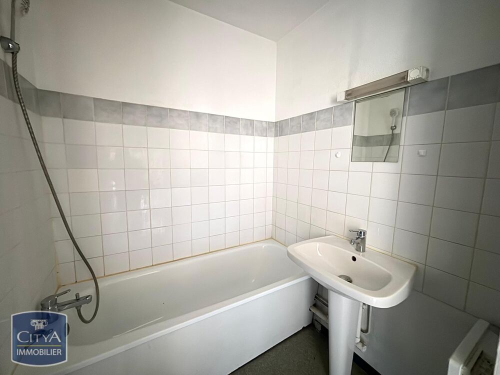À LOUER : STUDIO NON MEUBLE + PARKING - TALENCE / THOUAR....