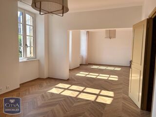  Appartement à louer 3 pièces 92 m²