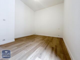  Appartement à louer 3 pièces 64 m²