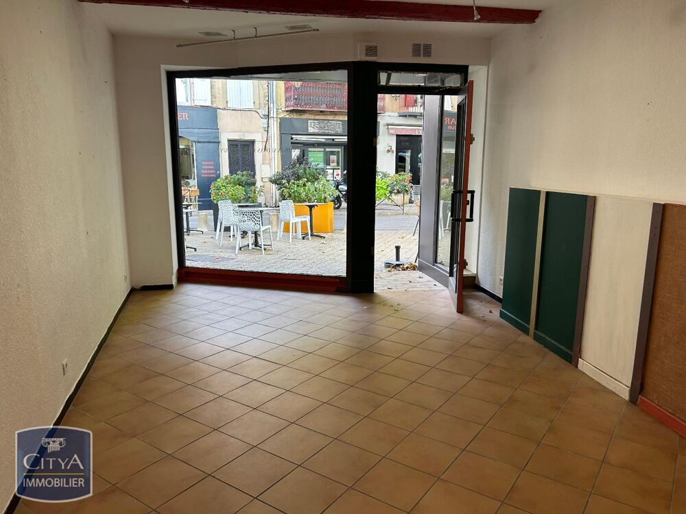   Location / Local Commercial 