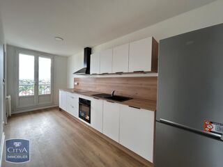  Appartement à louer 4 pièces 70 m²