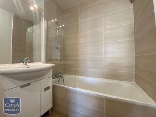  Appartement à louer 2 pièces 46 m²
