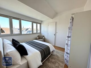  Appartement à louer 2 pièces 32 m²