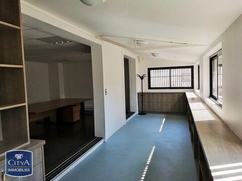   Location / Local Commercial - 220 m² 