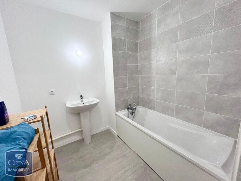 location Appartement - 3 pièce(s) - 63 m² Le Blanc-Mesnil (93150)