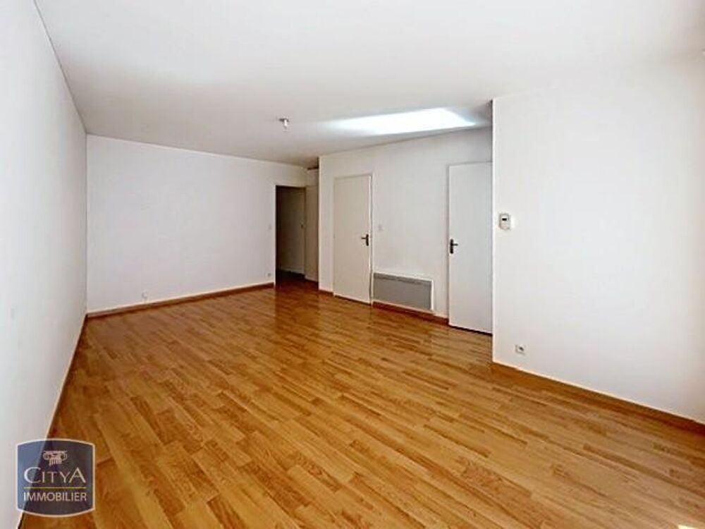 location Appartement - 3 pièce(s) - 77 m² Saint-Brieuc (22000)