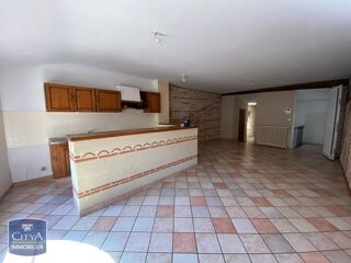  Appartement à louer 3 pièces 76 m²