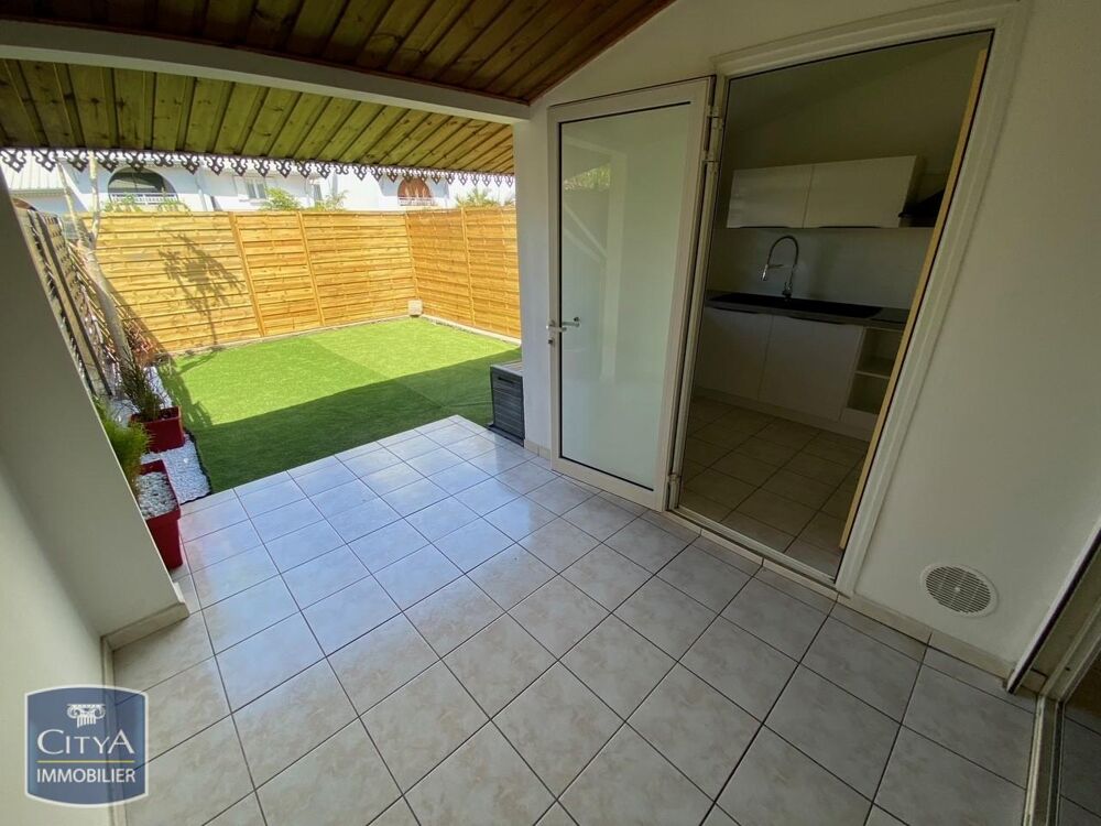 location Appartement - 2 pièce(s) - 50 m² Saint-Gilles Les Bains (97434)