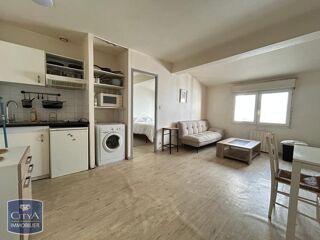  Appartement à louer 2 pièces 32 m²