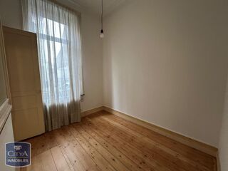  Appartement � louer 4 pi�ces 121 m�