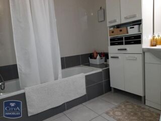  Appartement à louer 2 pièces 44 m²
